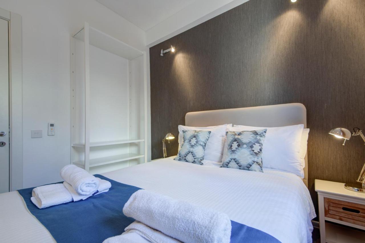 Tritoni Harbour - *
