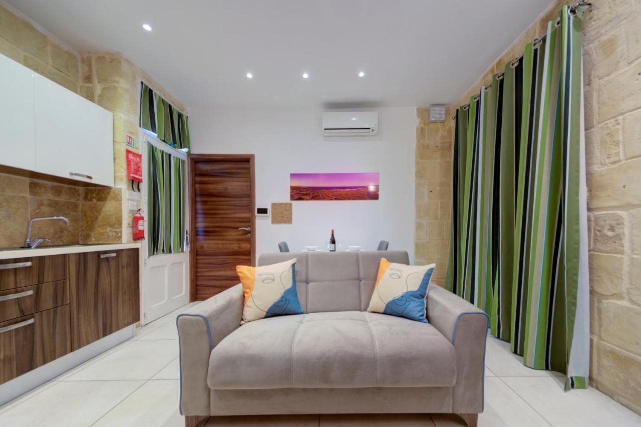 Tritoni Harbour -